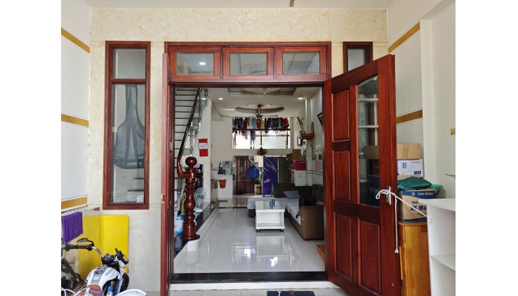 BÁN NHÀ ĐÌNH PHONG PHÚ Q9  HẺM 5M  70M2  2 TẦNG BTCT  Chỉ 4,x TỶ